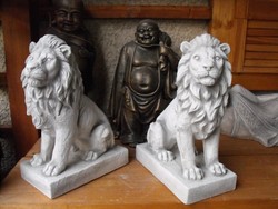 Lion 2 pairs of beautifully crafted artificial stone castle garden stone sculpture