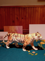 Beautifully crafted ceramic tiger without marking (gb16 / 2-12)