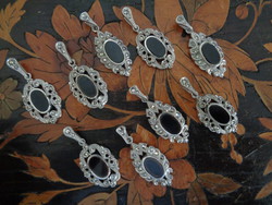 Silver pendant decorated with onyx and marcasite