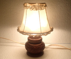 Régi kézzel faragott, jelzett fa lámpatestű asztali lámpa ernyő búra lámpaernyő lámpabúra fa faragás