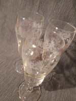 Gyönyörű Gravírozott kristály boros poharak