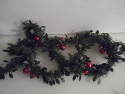 Pine garland - with ornaments - 210 x 7 cm - with ornaments - holly leaves - silk - shiny - lifelike