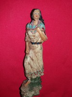 Sacagawea soson indian woman with her child biscuit figure is very beautiful according to the pictures 17 cm