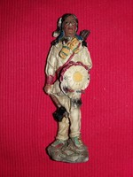 Észak amerikai álló indián harcos biszkvit figura nagyon szép a képek szerint 12 cm