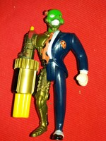 Old film factory mask toy figurine soldier warrior action according to the pictures