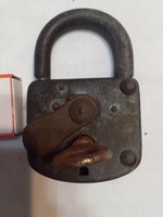 Antique padlock - works - larger size