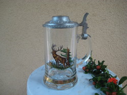 Bavarian beer mug with hunting scene, made of glass, with decorative tin lid