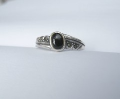 Onix köves, markazitos régi ezüst gyűrű - 1 Ft-os aukciók!
