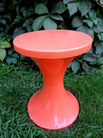 Retro műanyag ülőke, narancssárga pille szék