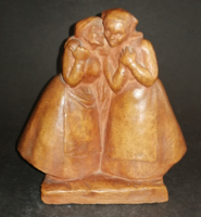 Rare Chaldean Aurel 1958 terracotta statue of gossiping women - ep