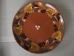 Ceramic wall plate