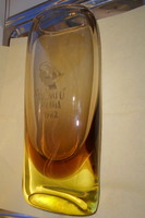 Nagy méretű, súlyos  cseh kristály üveg váza  (2365 gramm- 27,5 cm )