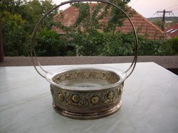 Fruit basket in the middle of the table