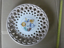 Ceramic wall plate