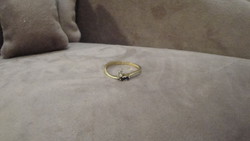 Gold ring with 2 sapphires and 2 glasses