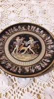 Görög, 24 karátos arannyal díszített, mitológiai jelenetes, porcelán tányér