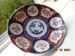 19.With hand-painted imari cobalt blue-iron red pattern, vegetable cobalt blue marking on the outer surface