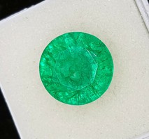 7.67 Cts emerald with natural Colombian certification