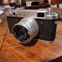 Fed 2 fényképezőgép fotó gép Orosz Leica eredeti bőr dobozàban