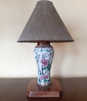 Gyönyörű közepes méretű antik kézzel festett porcelán asztali / hangulat lámpa