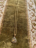 Toledói aranyozott medál madárkás hosszú aranyozott láncon