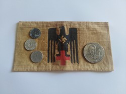 NSDAP náci, horogkeresztes Deutsches Rotes Kreuz karszalag + Haus de Deutschen Kunst érem + 3 db rpf