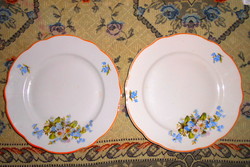 2 db Zsolnay tányér virágcsokor mintával 1900 Ft/ db