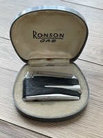 Ronson varaflame in vintage lighter box