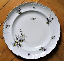 Schlackenwerth geschützt porcelánok, virágmintás díszítéssel