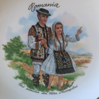Román Alba Júlia porcelán tányér, dísztányér 1
