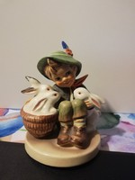 Hummel goebel little boy with bunnies (very rare, recommend to collectors)