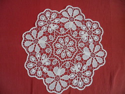 Floral patterned lace tablecloth