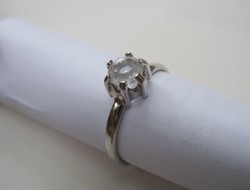 Szoliter ezüst gyűrű, áttetsző kővel - 1 Ft-os aukciók!