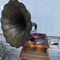 Funnel special gramophone crank! Video too!