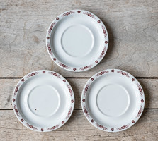 Retro Alföldi porcelán csészealjak - barna magyaros dekorral, népi mintás tányérkák