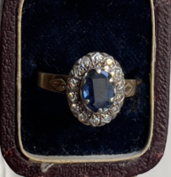 1 Forintról! 18 Karátos Arany gyűrű apró Gyémántokkal, nagy kék Zafírral a közepén, súlya: 3,7 gramm