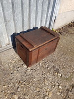 Antique wooden beer box, beer compartment