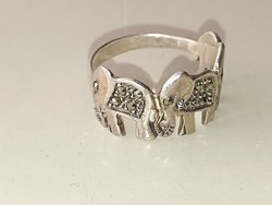 Ezüst gyűrű elefántokkal és markazitokkal díszítve 925