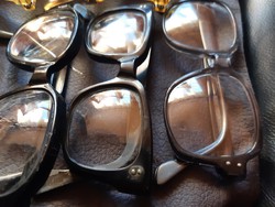 Retro szemüvegek