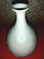 Graceful, especially elegant vase