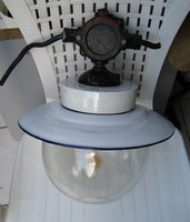 Eka ipari lámpa, bonyhádi zománcozott tányérral, 1950-es évekből