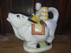 Vintage porcelain pouring cow