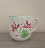 Jelzett, régi, Gránit Kispest, csavart bordás teás bögre (virág mintás) eladó