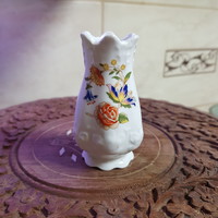Small butterfly vase with beautiful butterfly aynsley