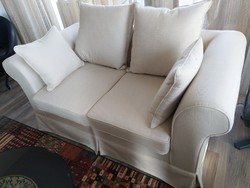 Kétszemélyes klasszikus kanapé, vadonat új, féláron!