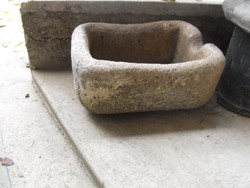 Rustic large fountain spout or horse drinking trough bird drinking bowl artificial stone