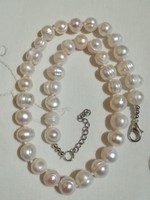 Beautiful cultured freshwater pearl necklace.