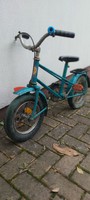 Children's bicycle in its original condition