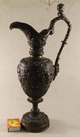 Bronzírozott fém szobros karaffa 146