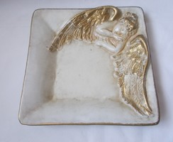 Gilded angel with putto patterned majolica bowl, middle of Christmas table